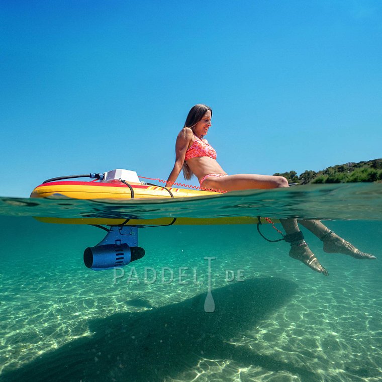 Elektro-SUP sind hier – mit Elektromotor, SUP mit Motor.
