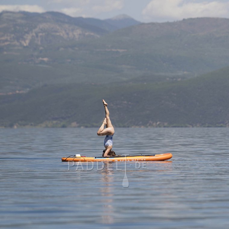 Elektro-SUP sind hier – mit Elektromotor, SUP mit Motor.