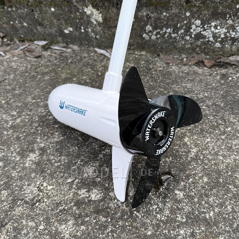 Test motoru WATERSNAKE VENOM 44 na člunu GLADIATOR B330AD