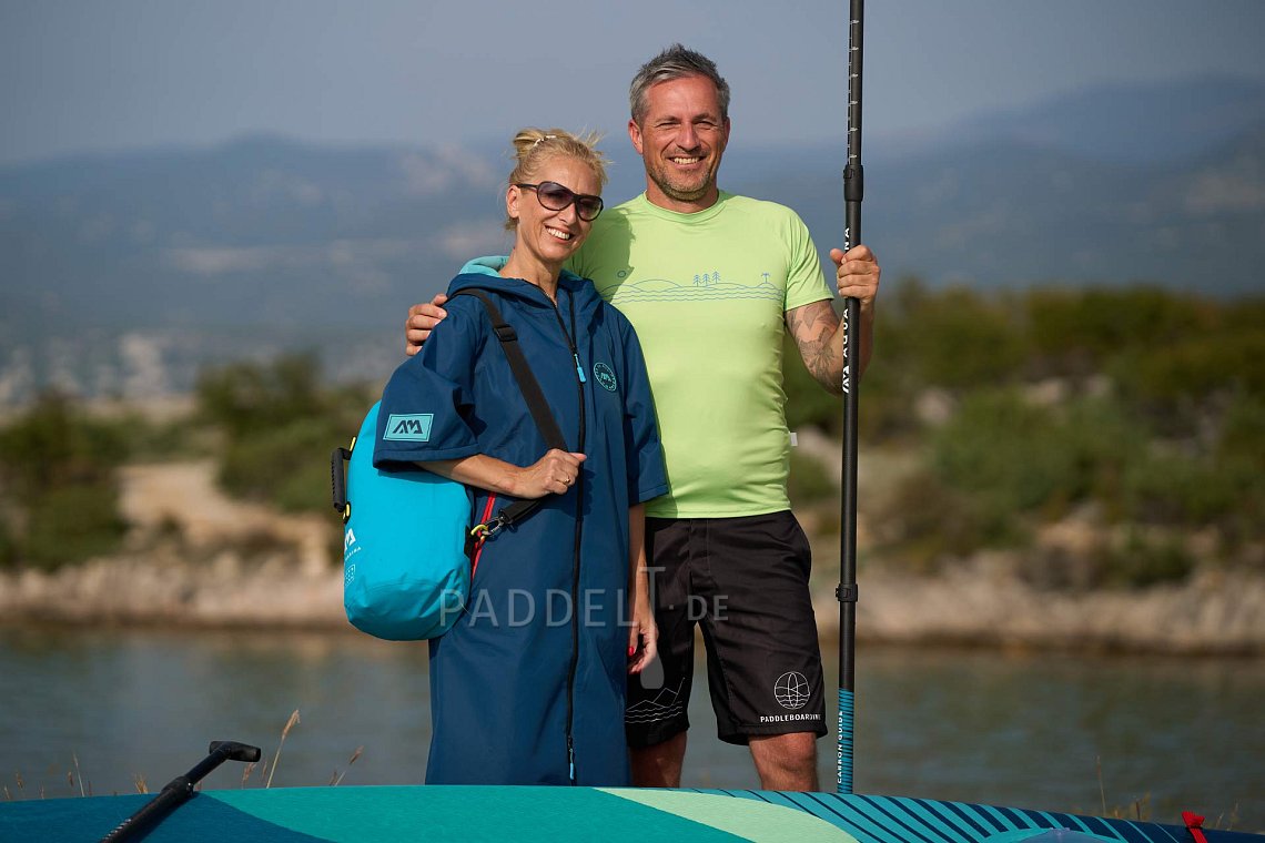 Herren Outfit 1 - Neon Grün - lycra kurzarm, MMA-Shorts černé