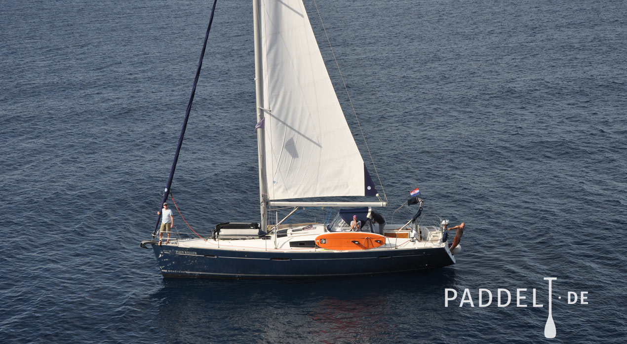 SUP auf dem Segelboot - Paddelt.de - Paddelt mit uns!